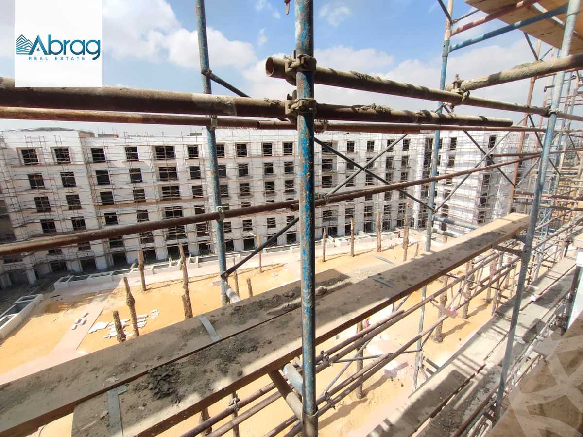 https://aqarmap.com.eg/ar/listing/3867244-for-sale-cairo-el-sheikh-zayed-city-compounds-kmbwnd-fyldj-wyst-dr-llttwyr
