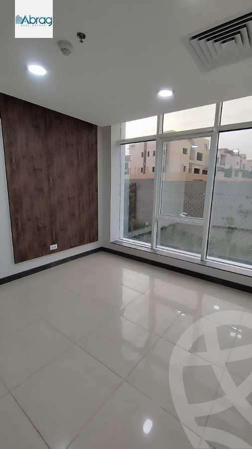 https://aqarmap.com.eg/ar/listing/4806843-for-rent-cairo-el-sheikh-zayed-city-compounds-tryfywm-zyd-nm-llttwyr