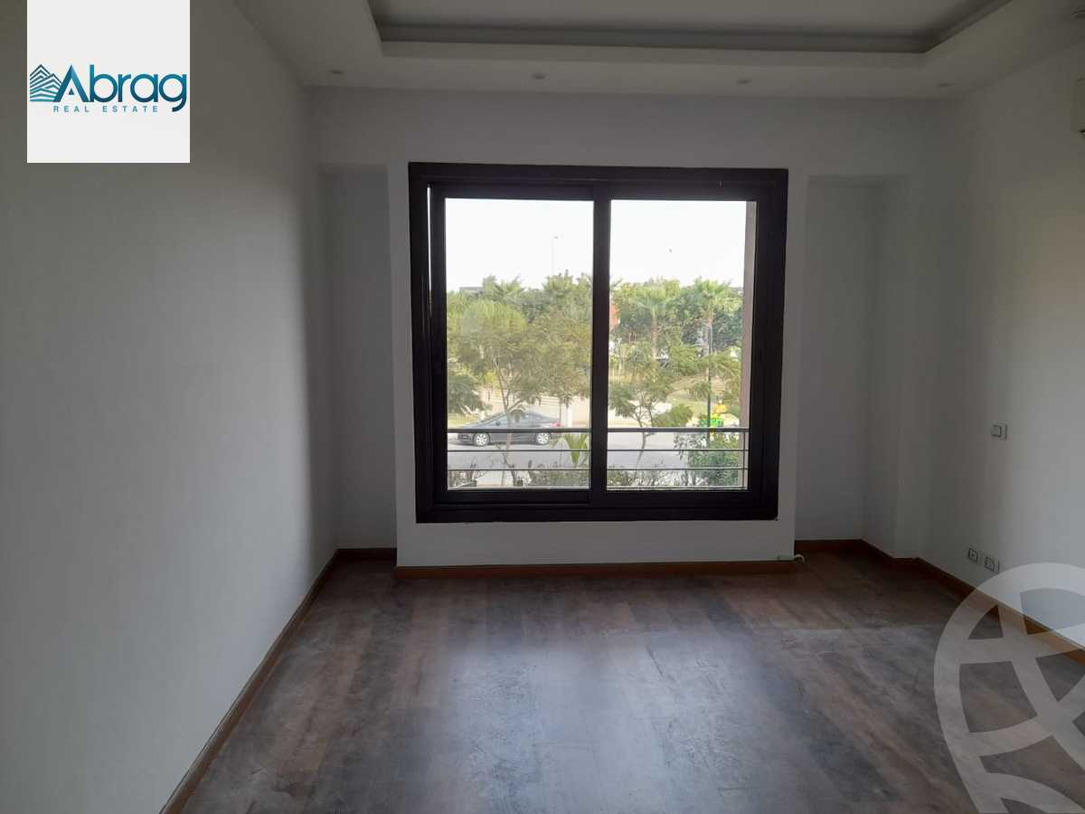 https://aqarmap.com.eg/ar/listing/3851287-for-sale-cairo-el-sheikh-zayed-city-compounds-in-sheikh-zayed-beverly-hills