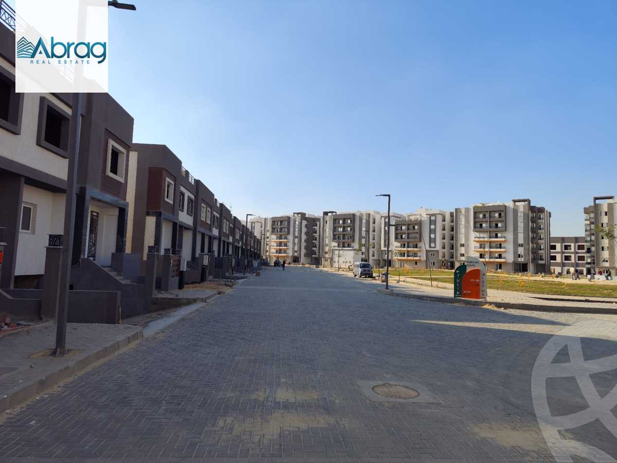 https://aqarmap.com.eg/en/listing/4034854-for-sale-cairo-6th-of-october-hadaeq-october-kmbwnd-fy-hdyq-ktwbr-rock-eden-compound-el-batal-group