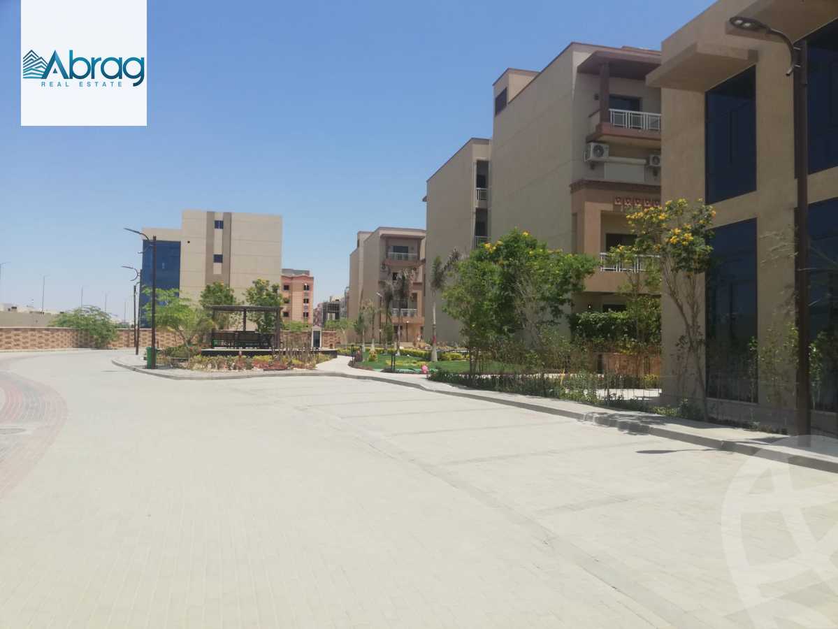 https://aqarmap.com.eg/en/listing/4072078-for-sale-cairo-6th-of-october-compound-green-5