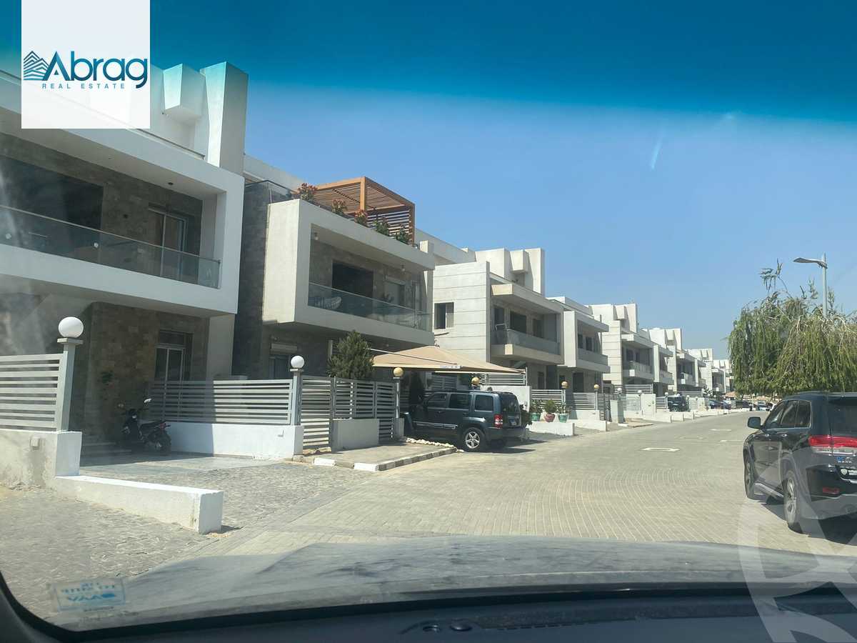 https://aqarmap.com.eg/en/listing/4144875-for-sale-cairo-6th-of-october-compounds-cleopatra-square