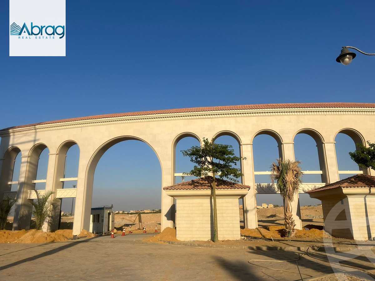 https://aqarmap.com.eg/en/listing/4160110-for-sale-cairo-el-sheikh-zayed-city-compounds-kmbwnd-fyldj-wyst-dr-llttwyr