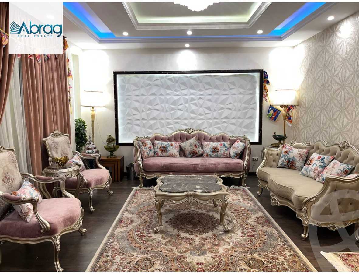 https://aqarmap.com.eg/en/listing/4230524-for-sale-cairo-el-sheikh-zayed-city-compounds-greens