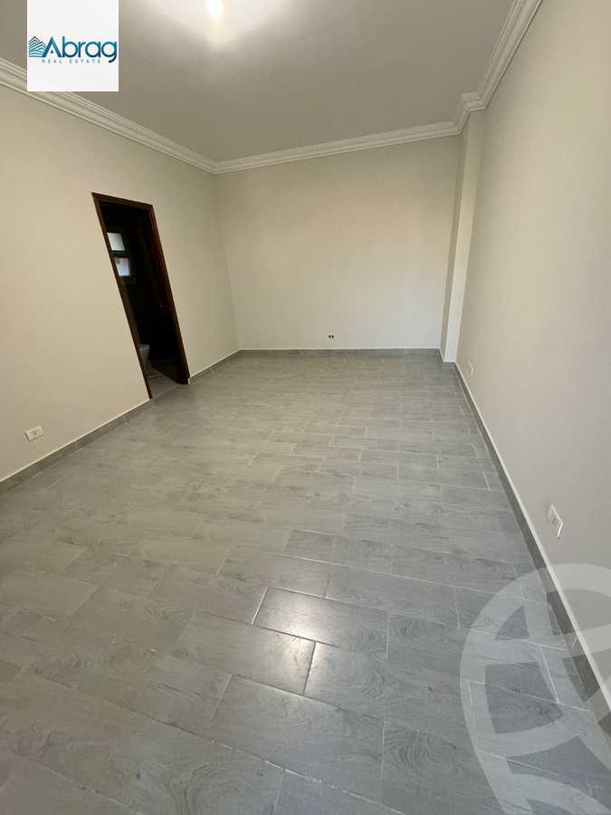 https://aqarmap.com.eg/ar/listing/4896532-for-sale-cairo-el-sheikh-zayed-city-el-hay-eltaseaa-area-1-el-bostan-st