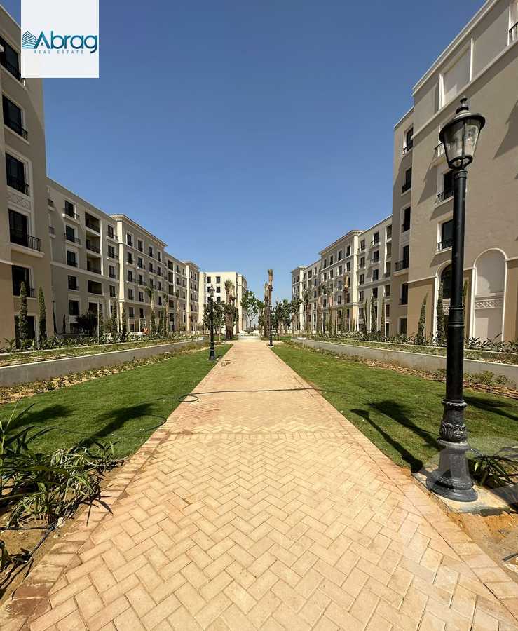 https://aqarmap.com.eg/ar/listing/4973840-for-sale-cairo-el-sheikh-zayed-city-compounds-kmbwnd-fyldj-wyst-dr-llttwyr