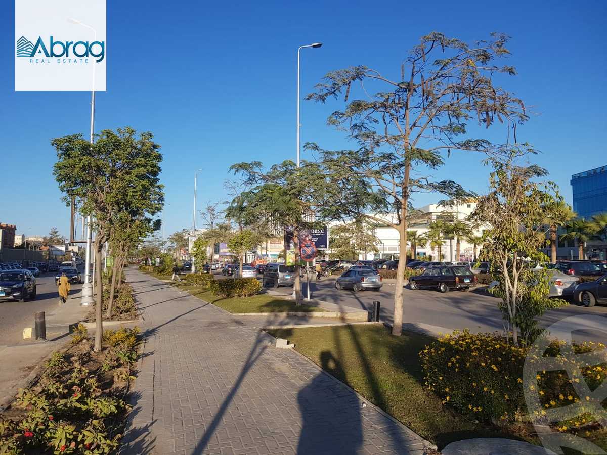 https://aqarmap.com.eg/en/listing/5259889-for-sale-cairo-el-sheikh-zayed-city-compounds-central-avenue-mall-mabany-edris