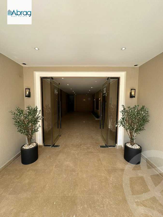https://aqarmap.com.eg/en/listing/5389925-for-sale-cairo-el-sheikh-zayed-city-compounds-kmbwnd-fyldj-wyst-dr-llttwyr