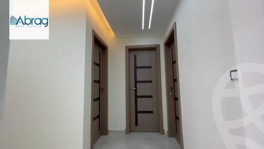 https://aqarmap.com.eg/en/listing/5513338-for-sale-cairo-el-sheikh-zayed-city-compounds-el-khamayel