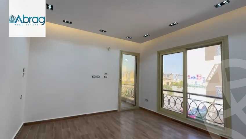 https://aqarmap.com.eg/en/listing/5513338-for-sale-cairo-el-sheikh-zayed-city-compounds-el-khamayel