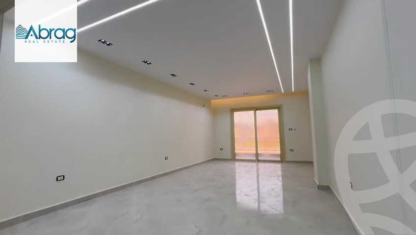 https://aqarmap.com.eg/en/listing/5513338-for-sale-cairo-el-sheikh-zayed-city-compounds-el-khamayel