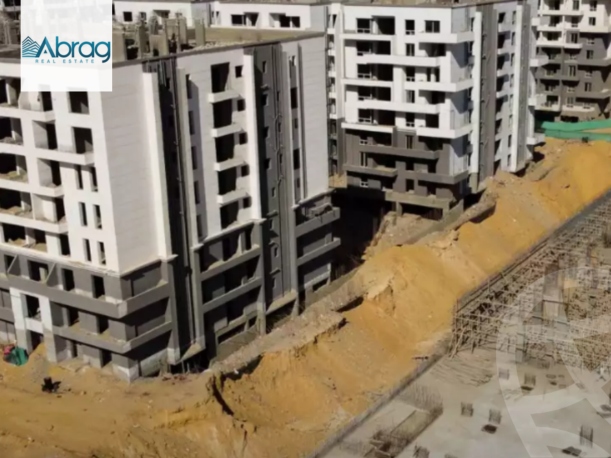 https://aqarmap.com.eg/ar/listing/5596263-for-sale-cairo-new-administrative-capital-r8-tj-msr