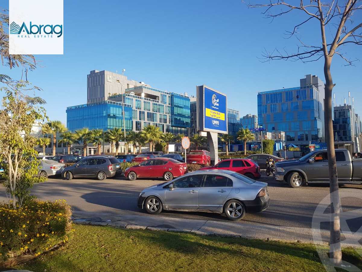 https://aqarmap.com.eg/ar/listing/5627026-for-sale-cairo-el-sheikh-zayed-city-compounds-central-avenue-mall-mabany-edris