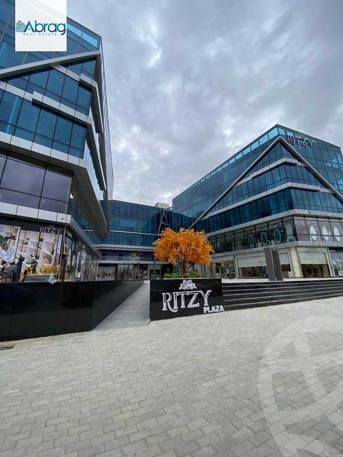 https://aqarmap.com.eg/ar/listing/5684395-for-sale-cairo-el-sheikh-zayed-city-compounds-rytzy-blz-mwl-tybh-llstthmr-l-qry