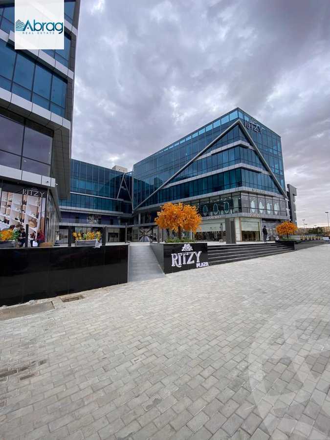https://aqarmap.com.eg/ar/listing/5684395-for-sale-cairo-el-sheikh-zayed-city-compounds-rytzy-blz-mwl-tybh-llstthmr-l-qry