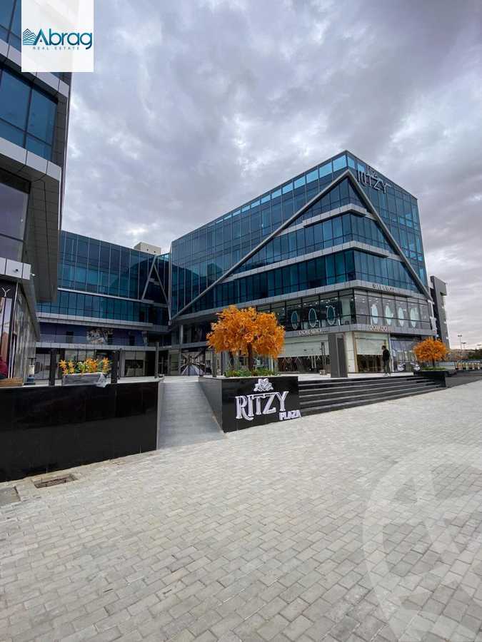 https://aqarmap.com.eg/ar/listing/5684395-for-sale-cairo-el-sheikh-zayed-city-compounds-rytzy-blz-mwl-tybh-llstthmr-l-qry