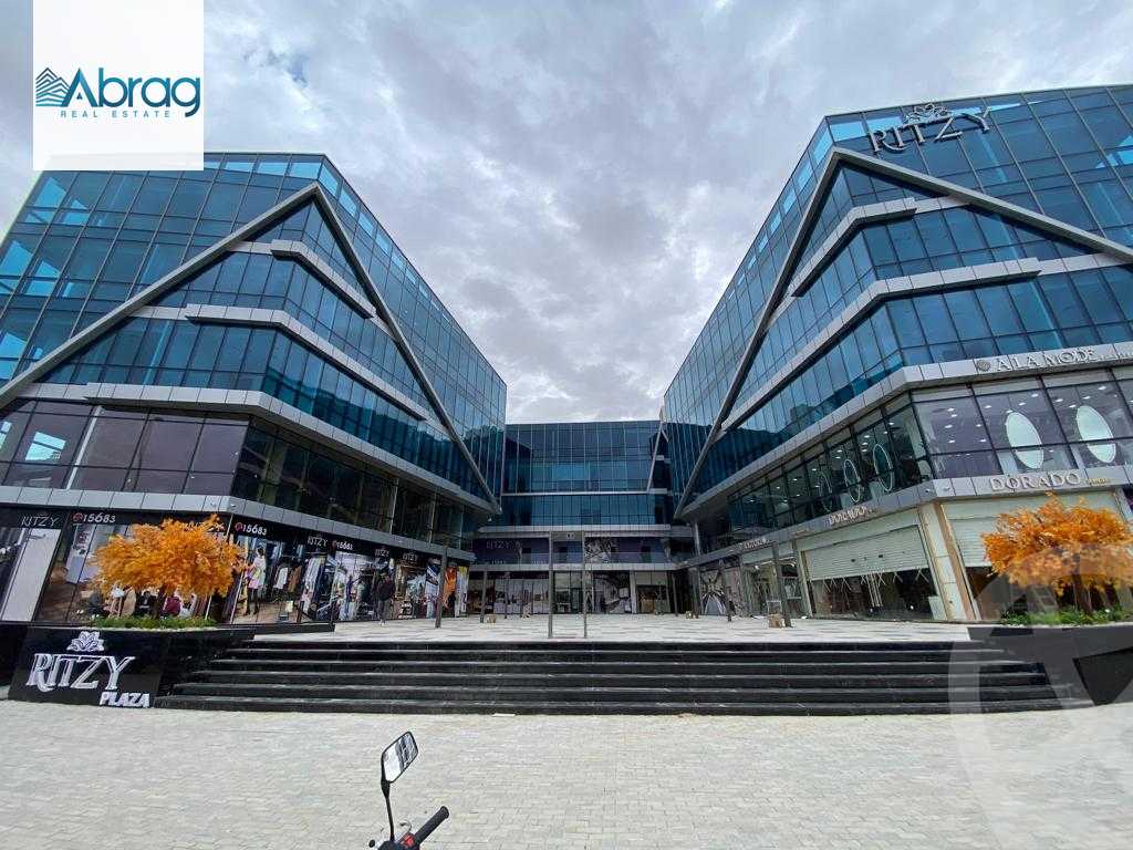 https://aqarmap.com.eg/ar/listing/5684395-for-sale-cairo-el-sheikh-zayed-city-compounds-rytzy-blz-mwl-tybh-llstthmr-l-qry