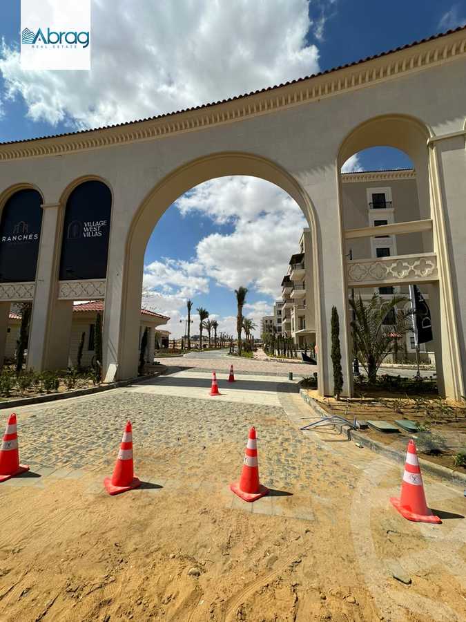 https://aqarmap.com.eg/en/listing/5751685-for-sale-cairo-el-sheikh-zayed-city-compounds-kmbwnd-fyldj-wyst-dr-llttwyr