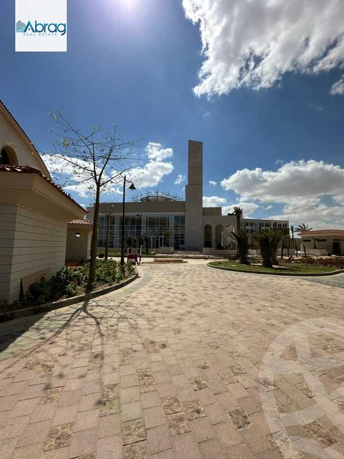 https://aqarmap.com.eg/en/listing/5751685-for-sale-cairo-el-sheikh-zayed-city-compounds-kmbwnd-fyldj-wyst-dr-llttwyr