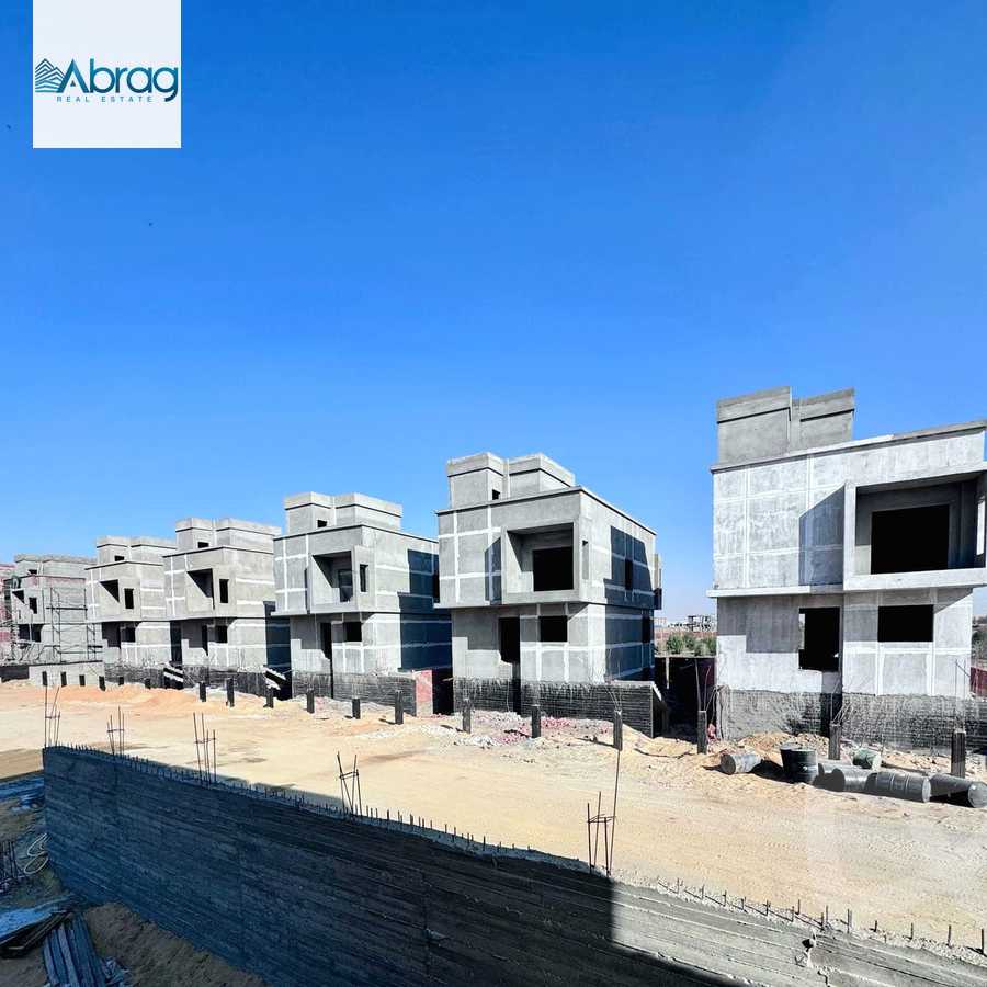 https://aqarmap.com.eg/ar/listing/5971487-for-sale-cairo-el-sheikh-zayed-city-lshykh-zyd-ljdyd-zayed-greens-2-compound-location-development