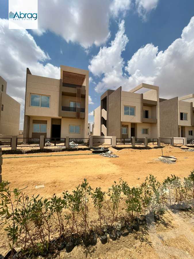 https://aqarmap.com.eg/en/listing/6014878-for-sale-cairo-el-sheikh-zayed-city-lshykh-zyd-ljdyd-kmbwnd-mwntny-yfrst-fyw-llttwyr-l-qry