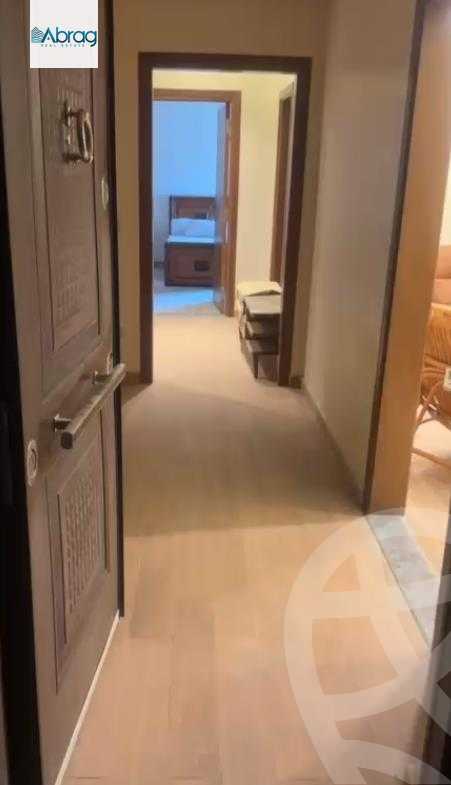 https://aqarmap.com.eg/en/listing/6209157-for-sale-cairo-el-sheikh-zayed-city-compounds-el-khamayel