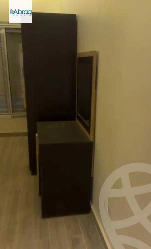 https://aqarmap.com.eg/en/listing/6209157-for-sale-cairo-el-sheikh-zayed-city-compounds-el-khamayel