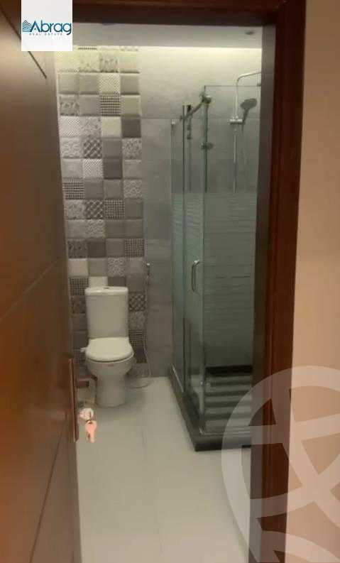 https://aqarmap.com.eg/en/listing/6209157-for-sale-cairo-el-sheikh-zayed-city-compounds-el-khamayel