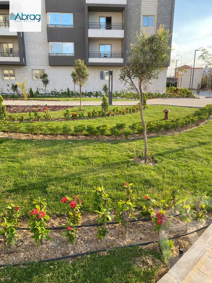 https://aqarmap.com.eg/ar/listing/6295872-for-sale-cairo-6th-of-october-hadaeq-october-kmbwnd-fy-hdyq-ktwbr-rock-eden-compound