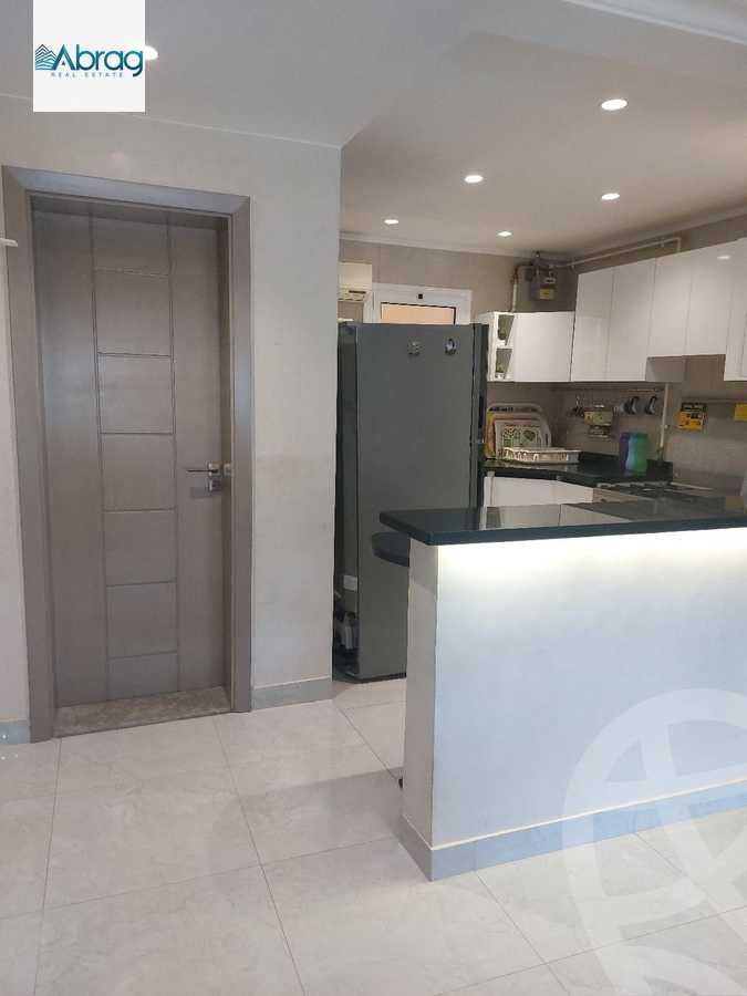 https://aqarmap.com.eg/en/listing/6305991-for-sale-cairo-el-sheikh-zayed-city-compounds-el-khamayel