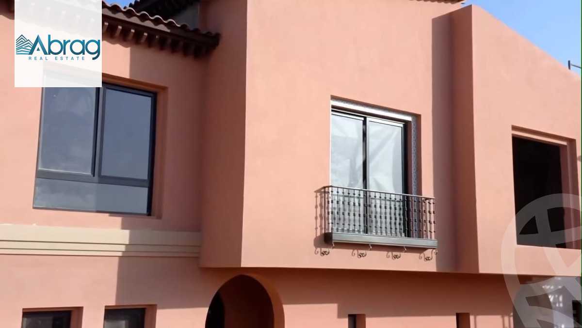 https://aqarmap.com.eg/en/listing/6335609-for-sale-cairo-el-sheikh-zayed-city-compounds-kmbwnd-fyldj-wyst-dr-llttwyr