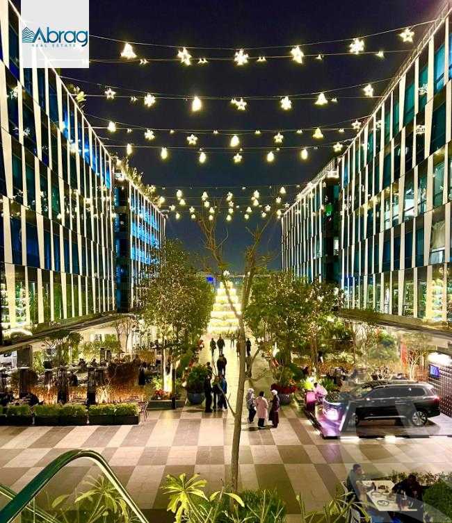 https://aqarmap.com.eg/ar/listing/6339570-for-sale-cairo-el-sheikh-zayed-city-compounds-brk-stryt-mwl-sky