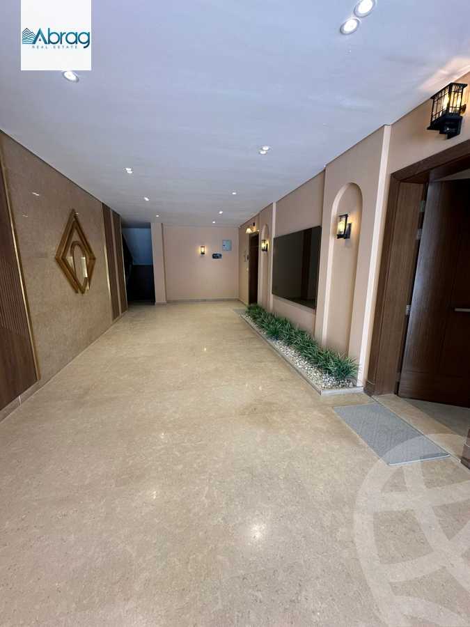 https://aqarmap.com.eg/en/listing/6568908-for-sale-cairo-el-sheikh-zayed-city-compounds-kmbwnd-fyldj-wyst-dr-llttwyr