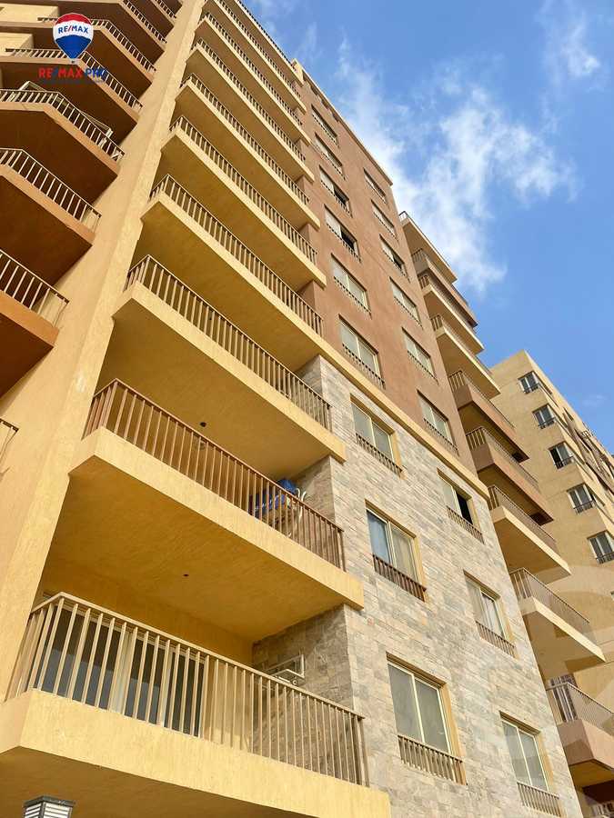 https://aqarmap.com.eg/en/listing/4188019-for-sale-cairo-el-maadi-compound-tijan