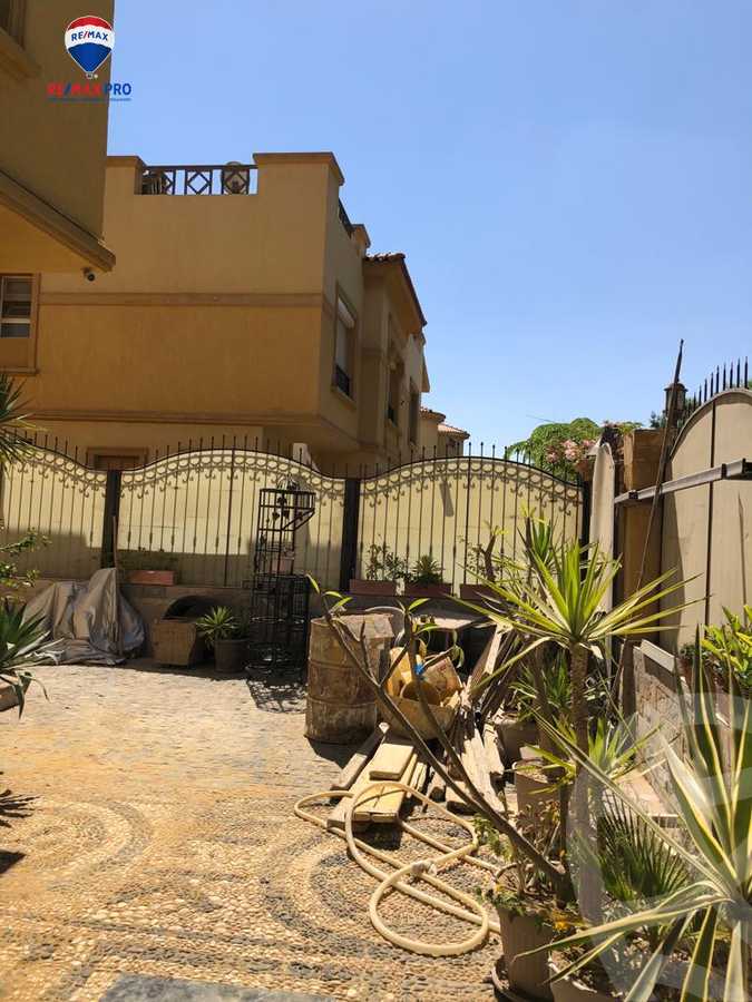 https://aqarmap.com.eg/en/listing/4209655-for-sale-cairo-new-cairo-compounds-la-terra
