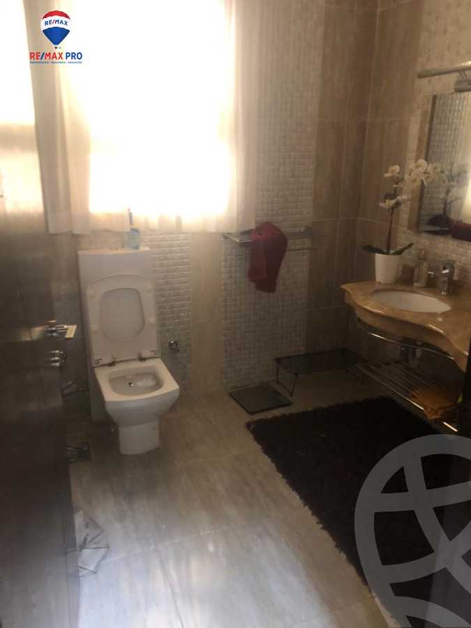 https://aqarmap.com.eg/en/listing/4209655-for-sale-cairo-new-cairo-compounds-la-terra