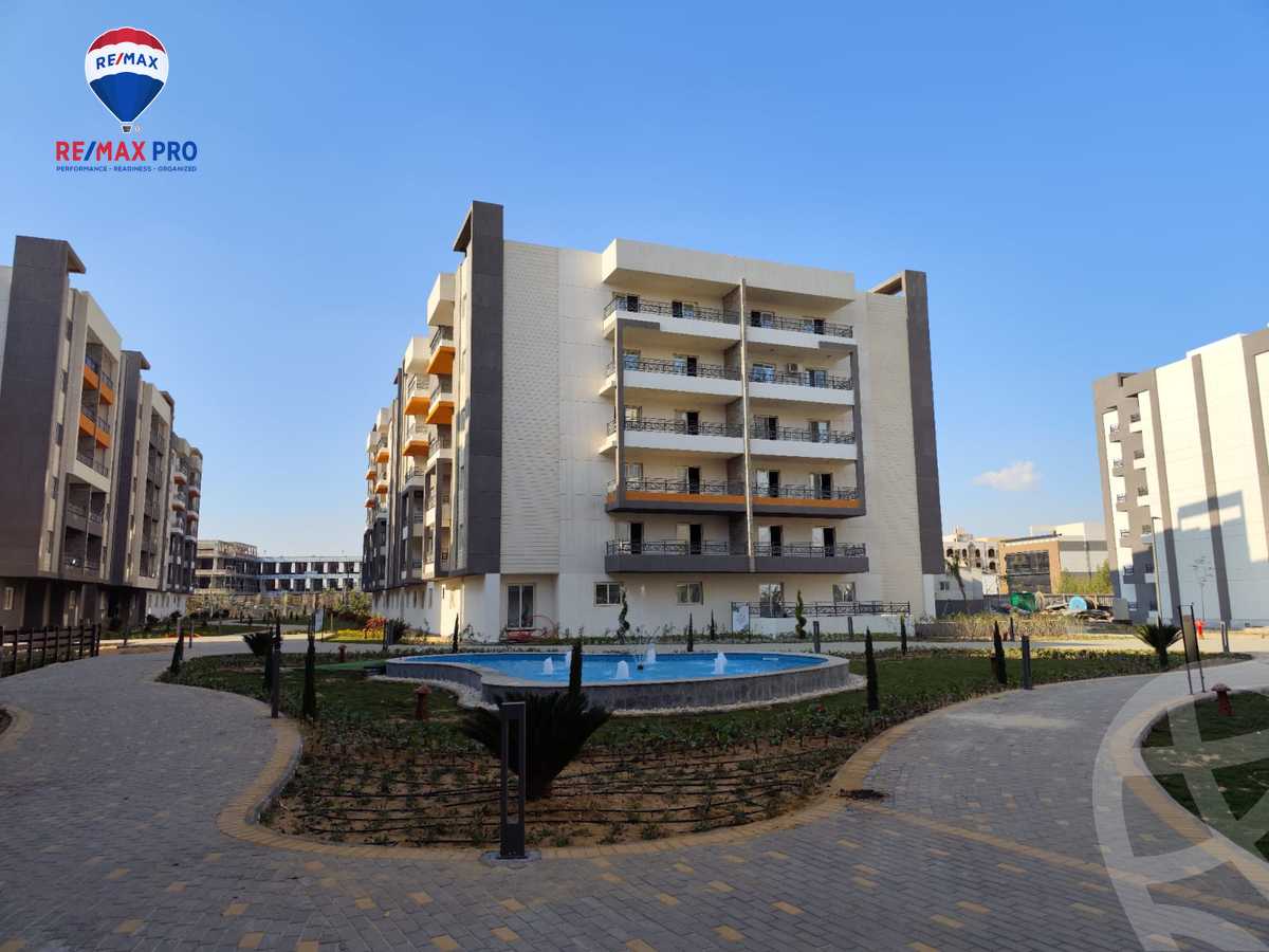 https://aqarmap.com.eg/en/listing/4210503-for-sale-cairo-6th-of-october-compounds-rwk-ydn-blz-lbtl-jrwb