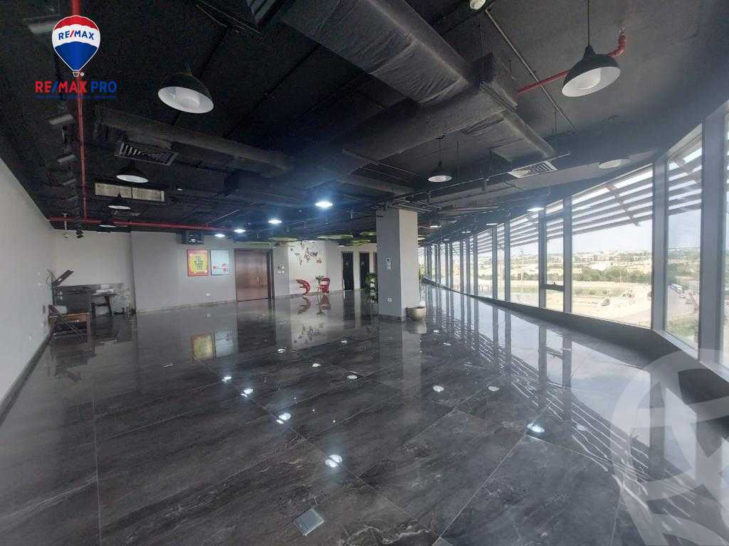 https://aqarmap.com.eg/en/listing/4214573-for-sale-cairo-el-sheikh-zayed-city-compounds-in-sheikh-zayed-the-polygon