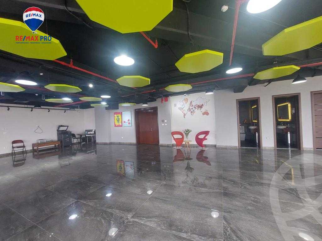 https://aqarmap.com.eg/en/listing/4214573-for-sale-cairo-el-sheikh-zayed-city-compounds-in-sheikh-zayed-the-polygon