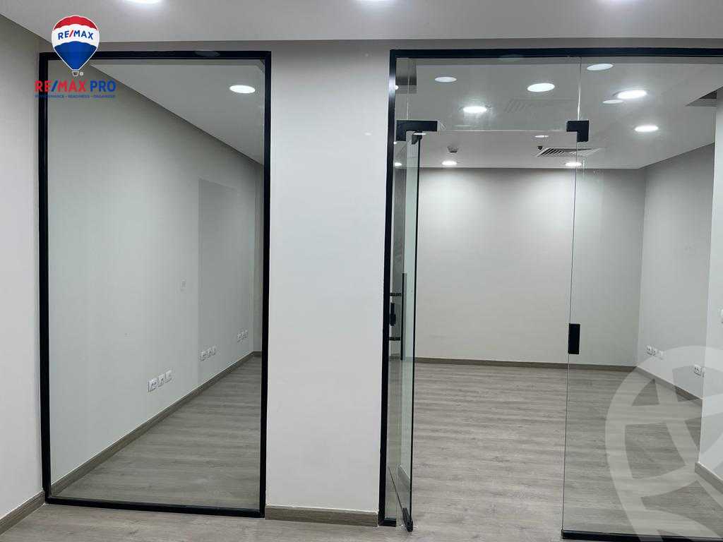 https://aqarmap.com.eg/en/listing/4214578-for-sale-cairo-el-sheikh-zayed-city-compounds-tryfywm-zyd-nm-llttwyr
