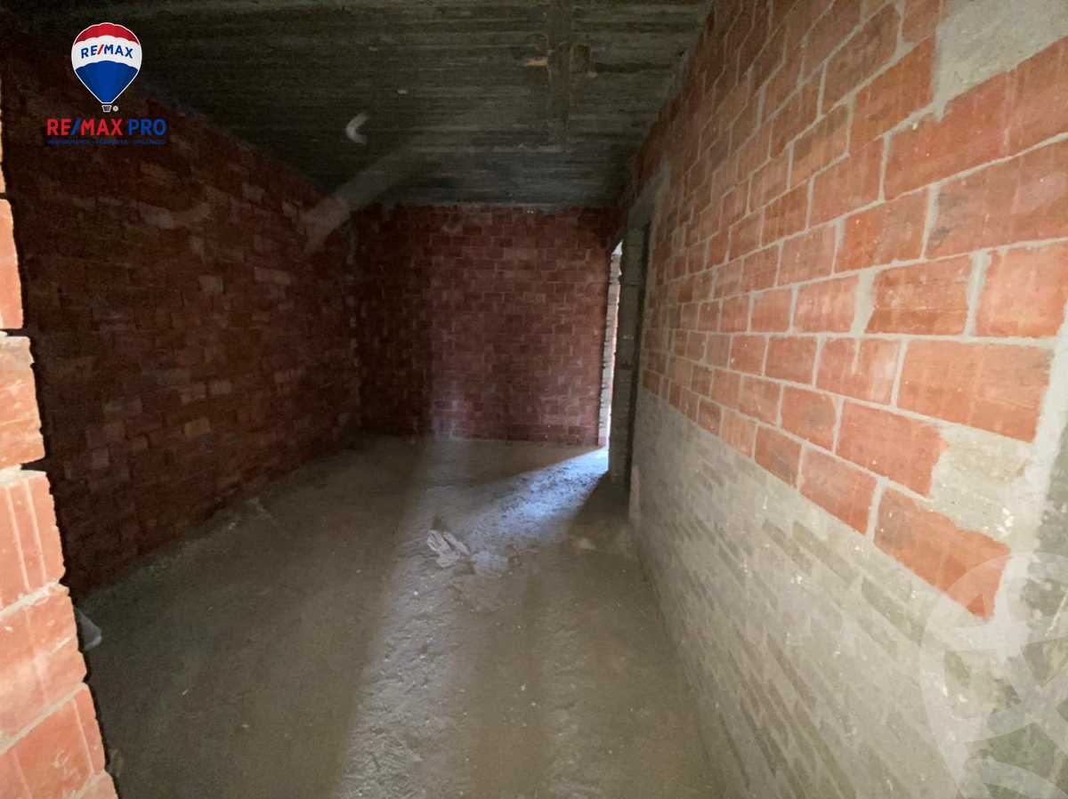 https://aqarmap.com.eg/ar/listing/4220772-for-sale-cairo-new-cairo-compounds-brwmynd-ryzydns-wdy-djl-llttwyr
