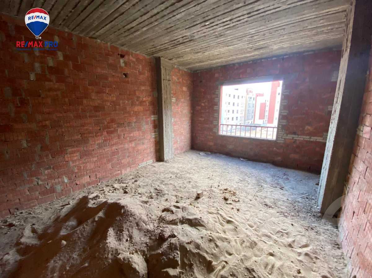 https://aqarmap.com.eg/ar/listing/4220772-for-sale-cairo-new-cairo-compounds-brwmynd-ryzydns-wdy-djl-llttwyr
