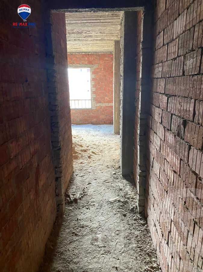 https://aqarmap.com.eg/ar/listing/4220772-for-sale-cairo-new-cairo-compounds-brwmynd-ryzydns-wdy-djl-llttwyr