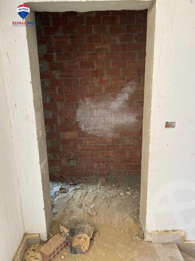 https://aqarmap.com.eg/ar/listing/4220772-for-sale-cairo-new-cairo-compounds-brwmynd-ryzydns-wdy-djl-llttwyr