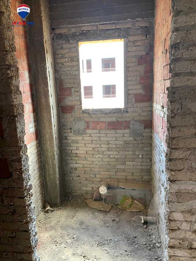 https://aqarmap.com.eg/ar/listing/4220772-for-sale-cairo-new-cairo-compounds-brwmynd-ryzydns-wdy-djl-llttwyr