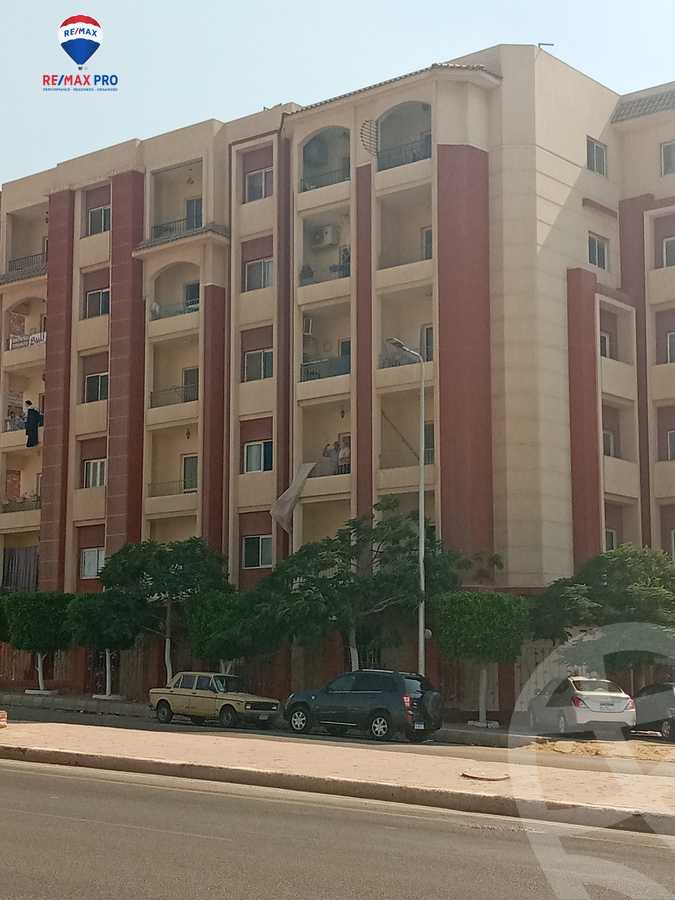 https://aqarmap.com.eg/ar/listing/4225596-for-sale-cairo-el-shorouk-lhy-lthlth-grb-neighbourhood-4-el-waha-st