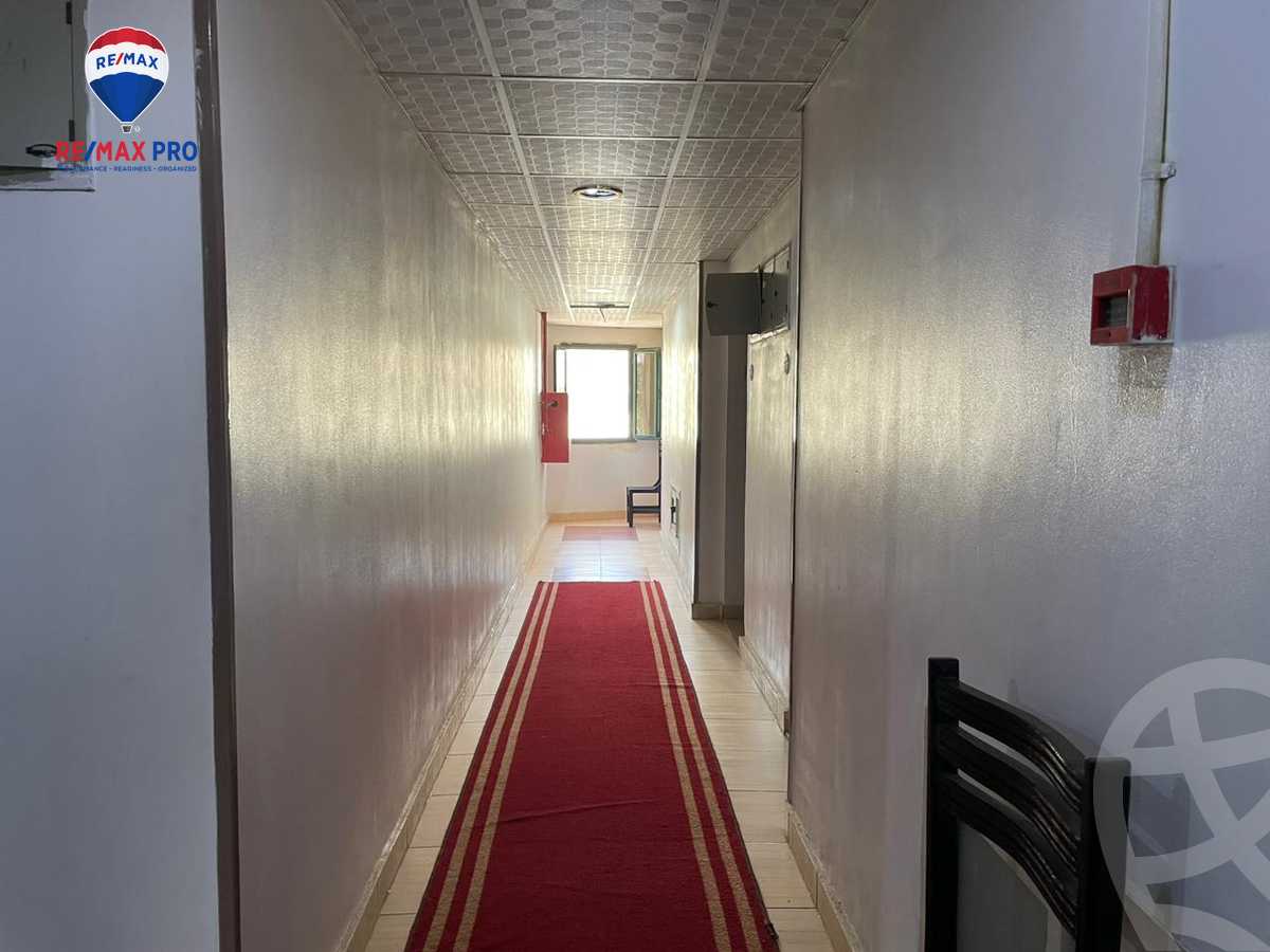 https://aqarmap.com.eg/ar/listing/4227638-for-sale-cairo-6th-of-october-featured-neighborhood-el-motamayez-neighborhood-abdallah-al-nadim-al-zohour-st