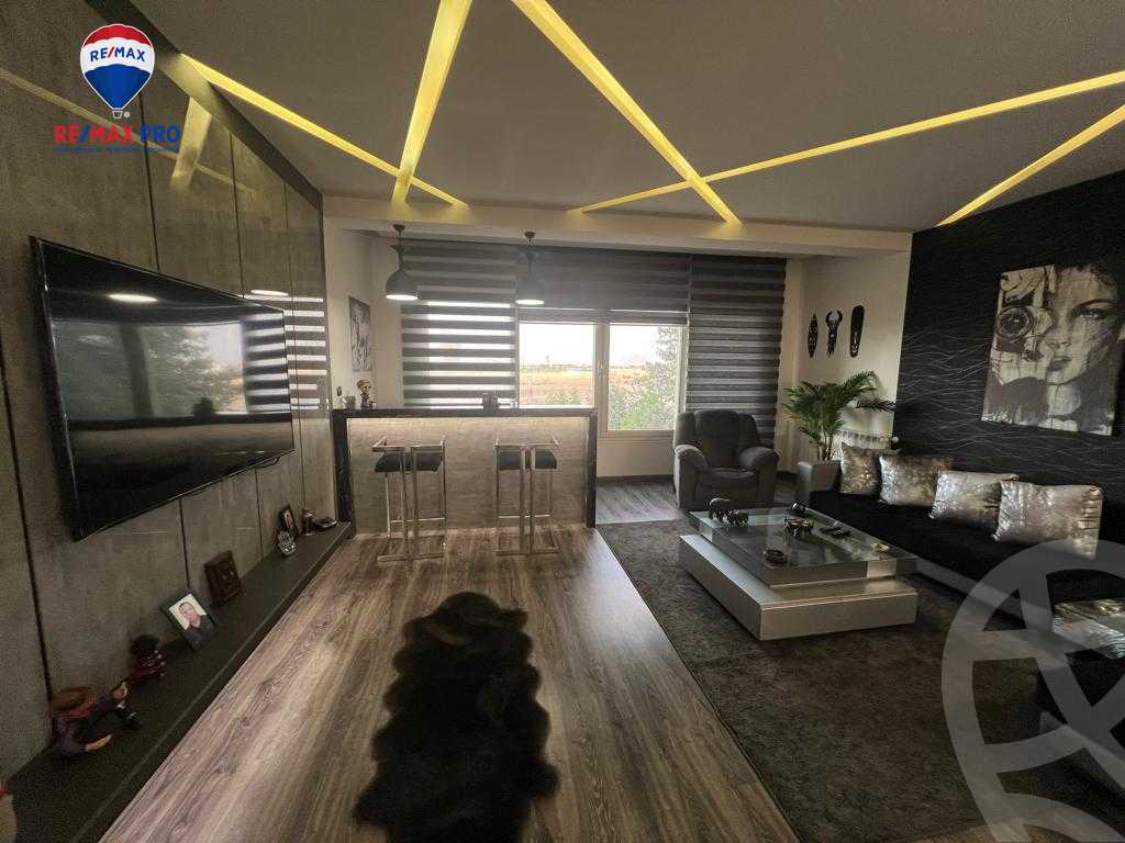 https://aqarmap.com.eg/en/listing/4236869-for-sale-cairo-new-cairo-compounds-les-rois