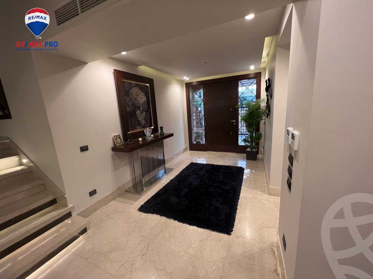 https://aqarmap.com.eg/en/listing/4236869-for-sale-cairo-new-cairo-compounds-les-rois