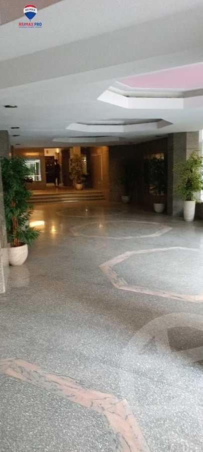 https://aqarmap.com.eg/ar/listing/4297694-for-sale-cairo-heliopolis-el-korba-moharram-shawqi-st